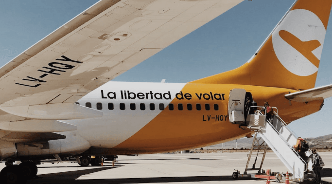 Despidos masivos en Flybondi: trabajadores denuncian salarios e indemnizaciones adeudadas 