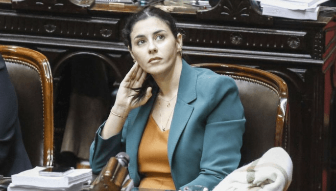 Pagano denunció a Caputo y a Bausilli