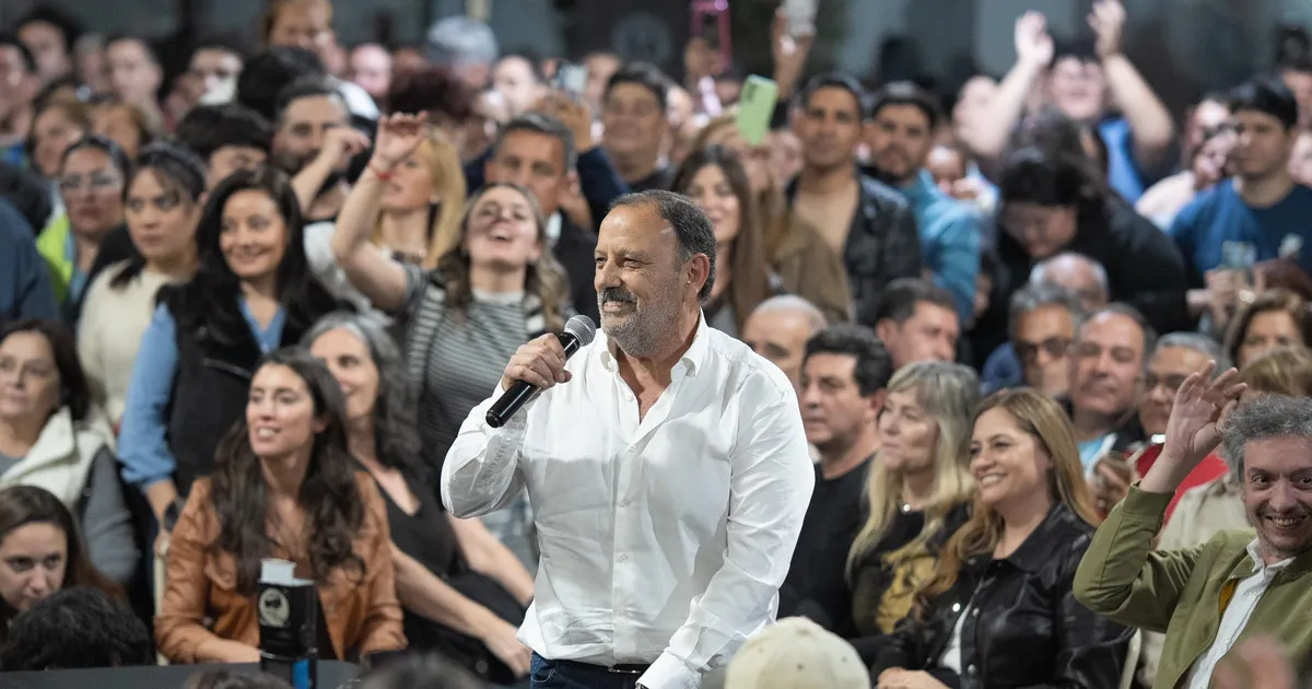 Ricardo Quintela cumbre peronista.